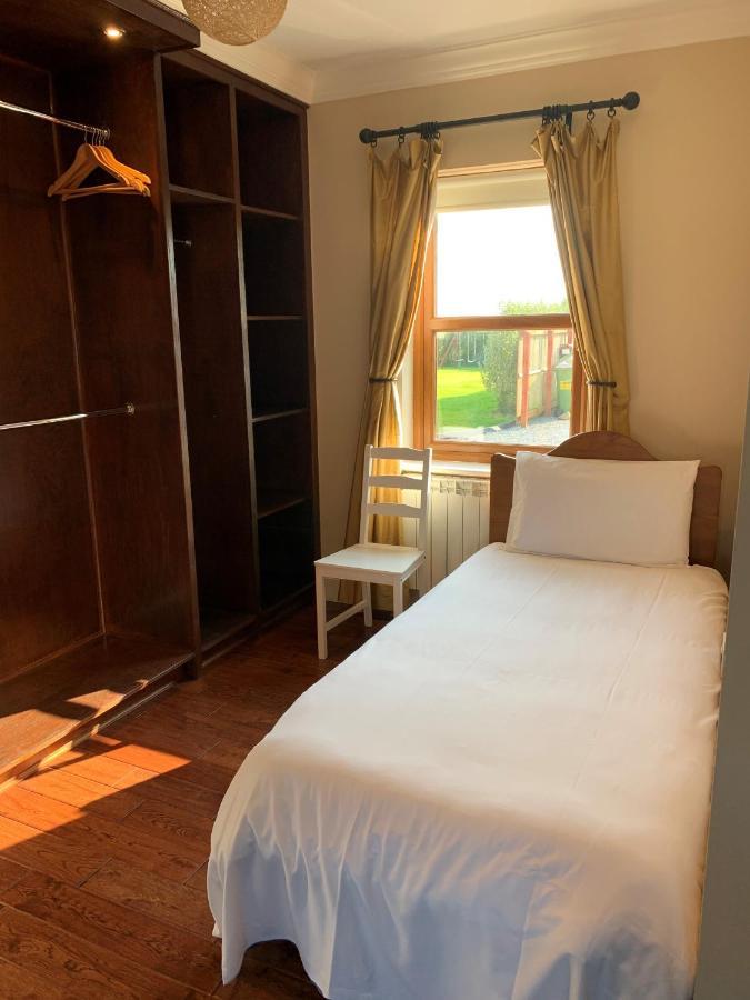 Wild Atlantic Breeze Guesthouse Doolin Eksteriør billede